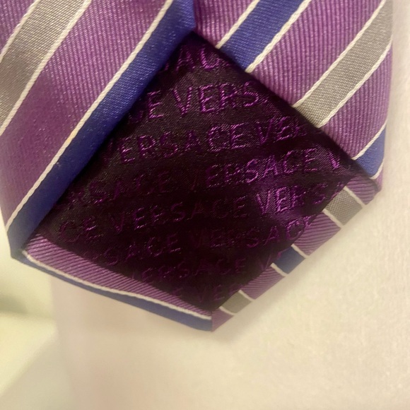 Versace Mens Purple Stripe Tie-New WO Tags - Picture 6 of 6